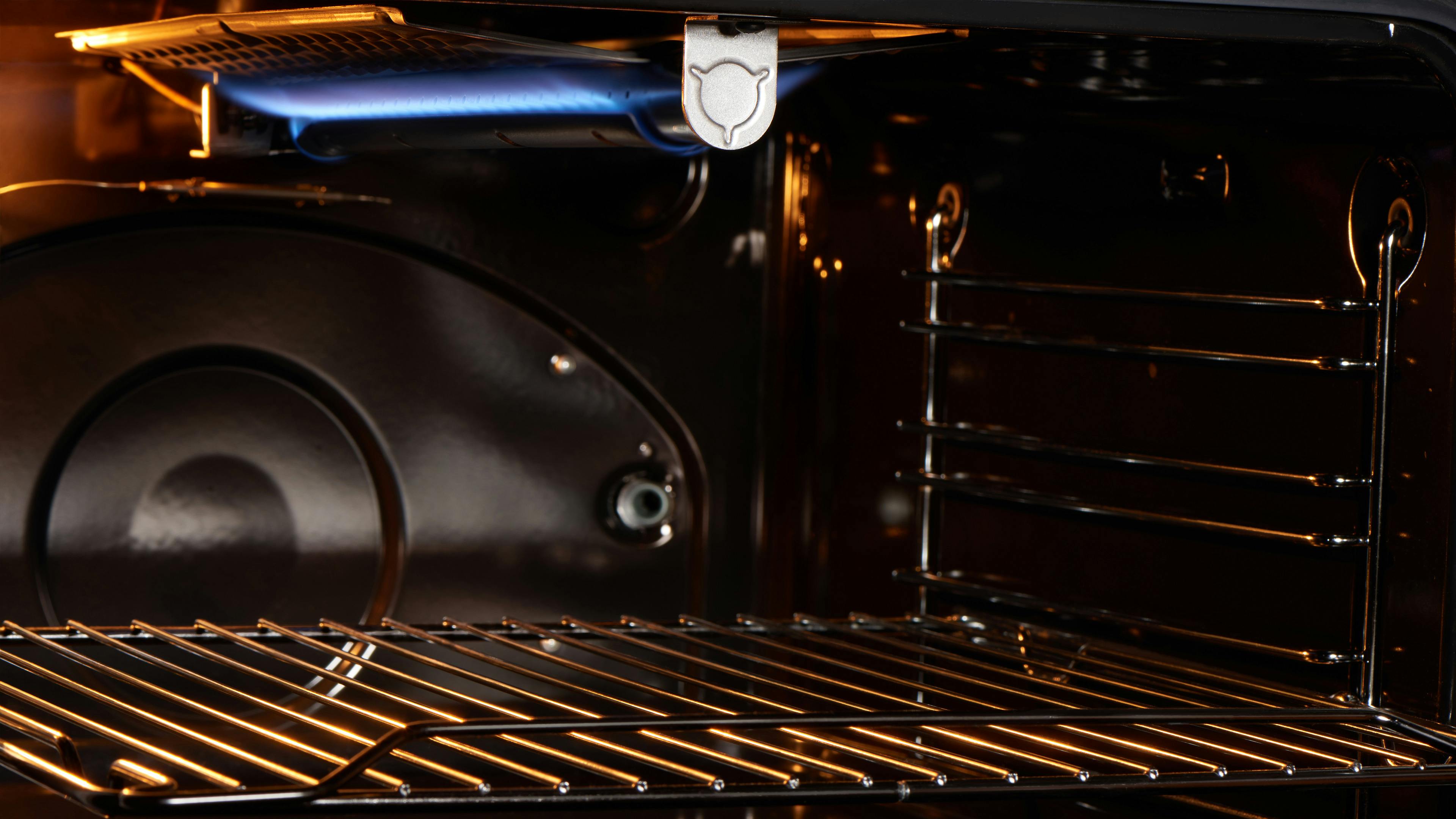 Gas Vs Electric Ovens What's The Difference Between Them?