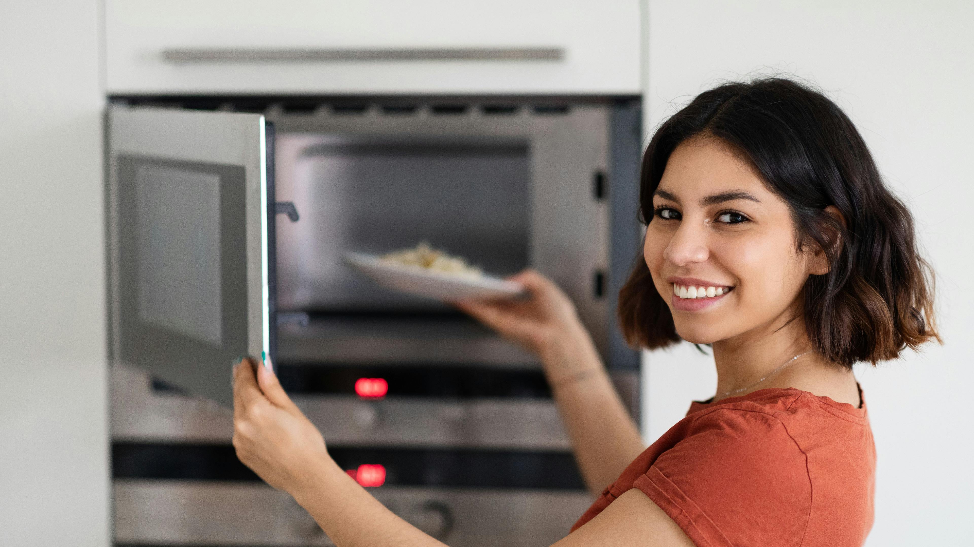 The Ultimate Buying Guide To Microwaves