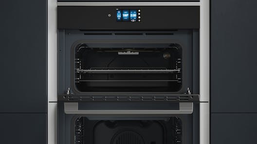 https://images.myappliances.co.uk/articles/127/mastering-your-oven-common-cooking-mistakes-to-avoid.jpg?auto=format&w=528